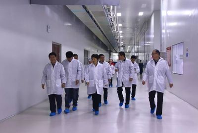 省科技廳黨組書記何杏仁考察開發(fā)區(qū)新能源企業(yè) 強(qiáng)調(diào)大力支持高新產(chǎn)業(yè)與技術(shù)研發(fā)